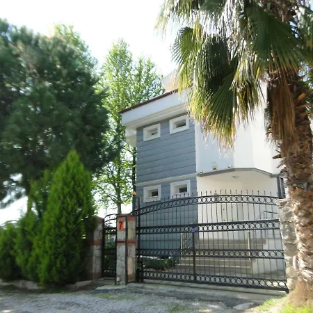 Cascarilla Villa